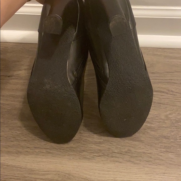 •LOFT• BLACK BOOTIES - Picture 7 of 10